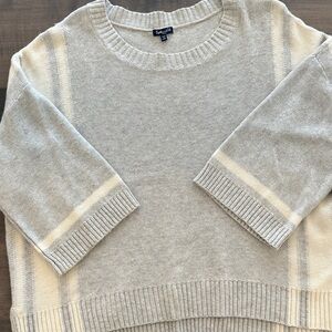 Splendid Gray and Crew Women's 3/4 sleeve Sweater